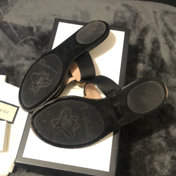 Authentic Gucci thong sandals - Picture 2 of 9